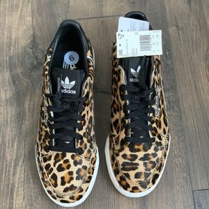 Size 9 adidas continental 80 leopard print